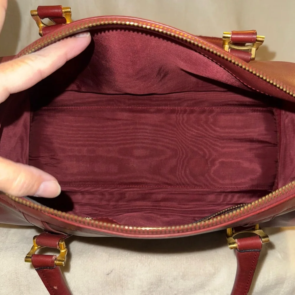 Cartier Elegant Burgundy Leather Handbag COA - Picture 10 of 15